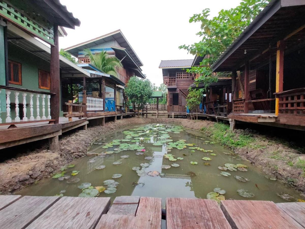 Baanya Ko Kret Nonthaburi